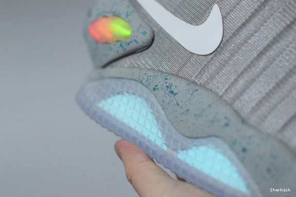 NIKE MAG 0816